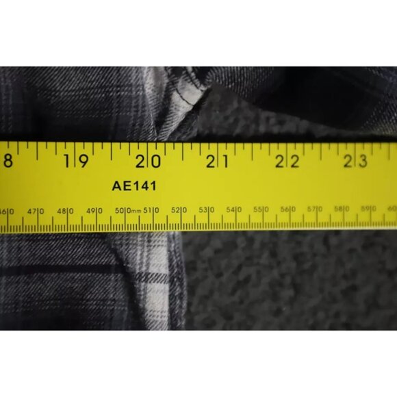 Roebuck & G Button Up Shirt Mens M Black Flannel Plaid Western Cowboy Collared - Picture 8 of 10